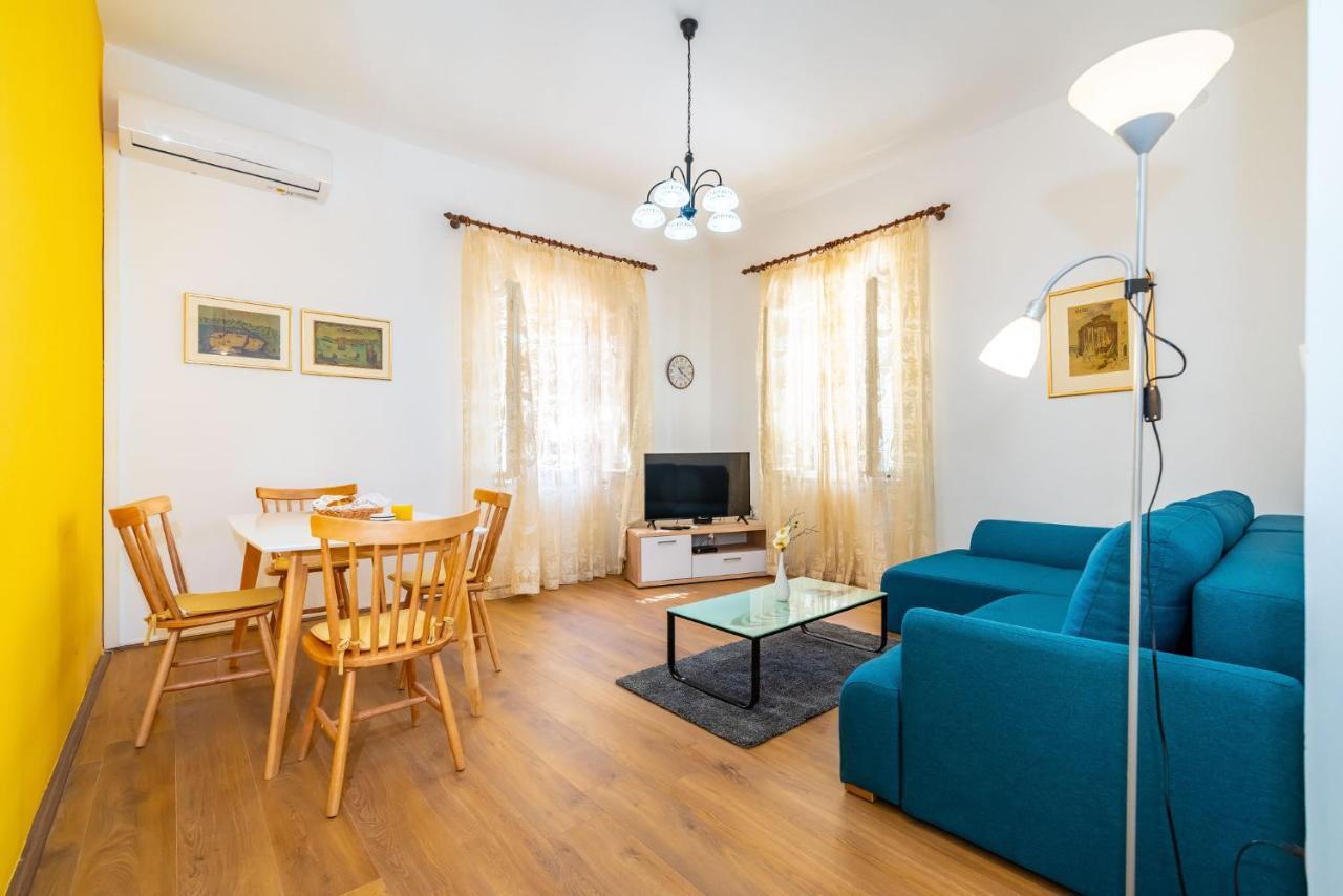 History Apartments Center Zadar Buitenkant foto