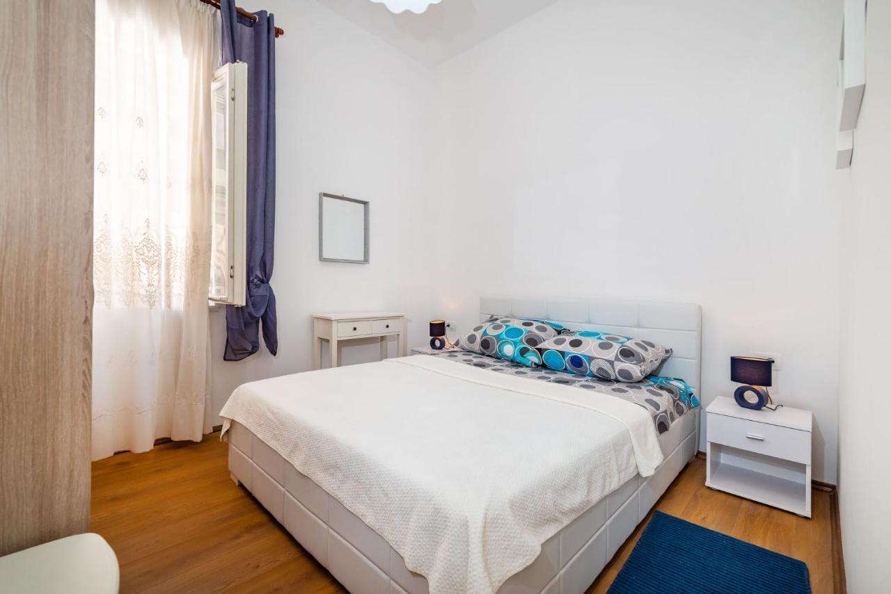 History Apartments Center Zadar Buitenkant foto