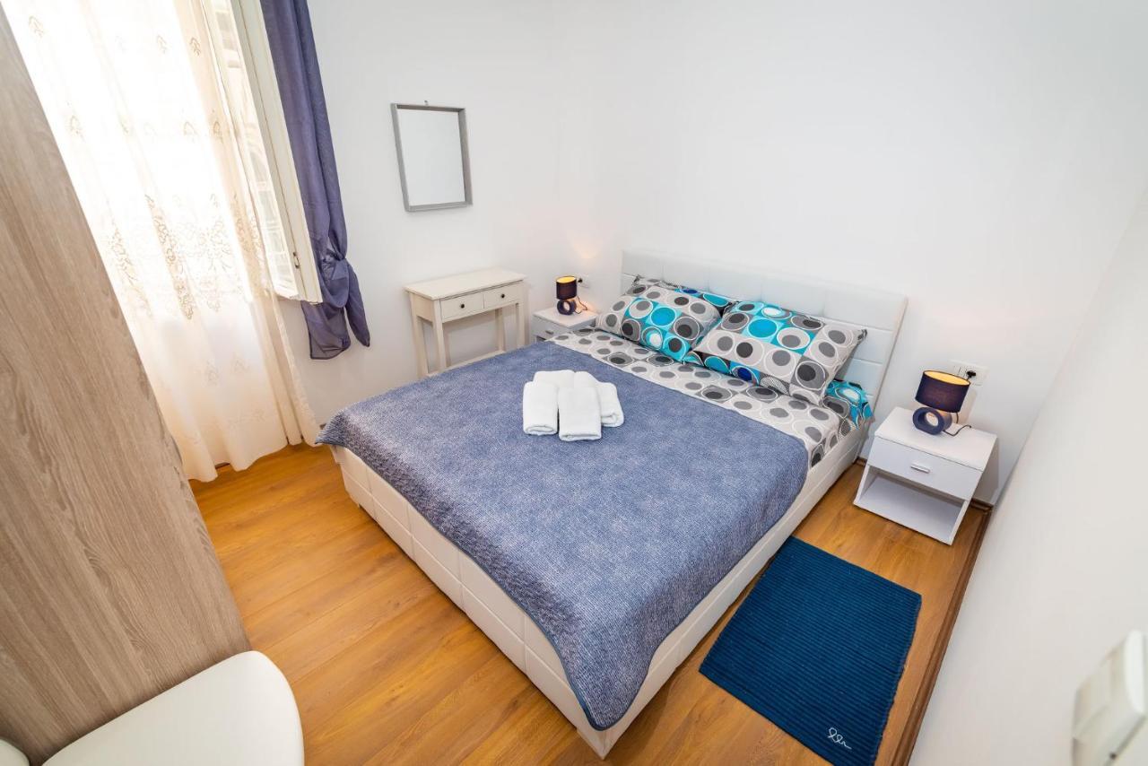 History Apartments Center Zadar Buitenkant foto