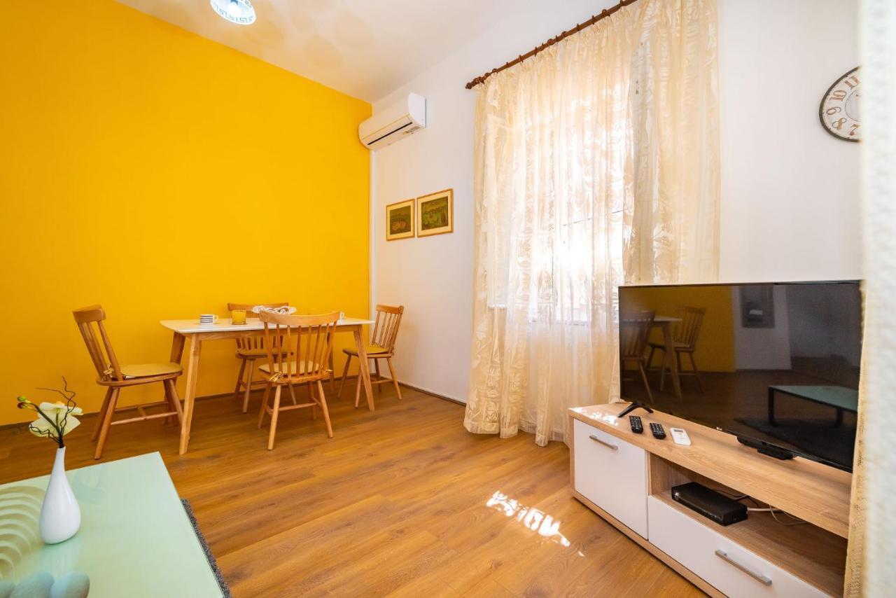 History Apartments Center Zadar Buitenkant foto