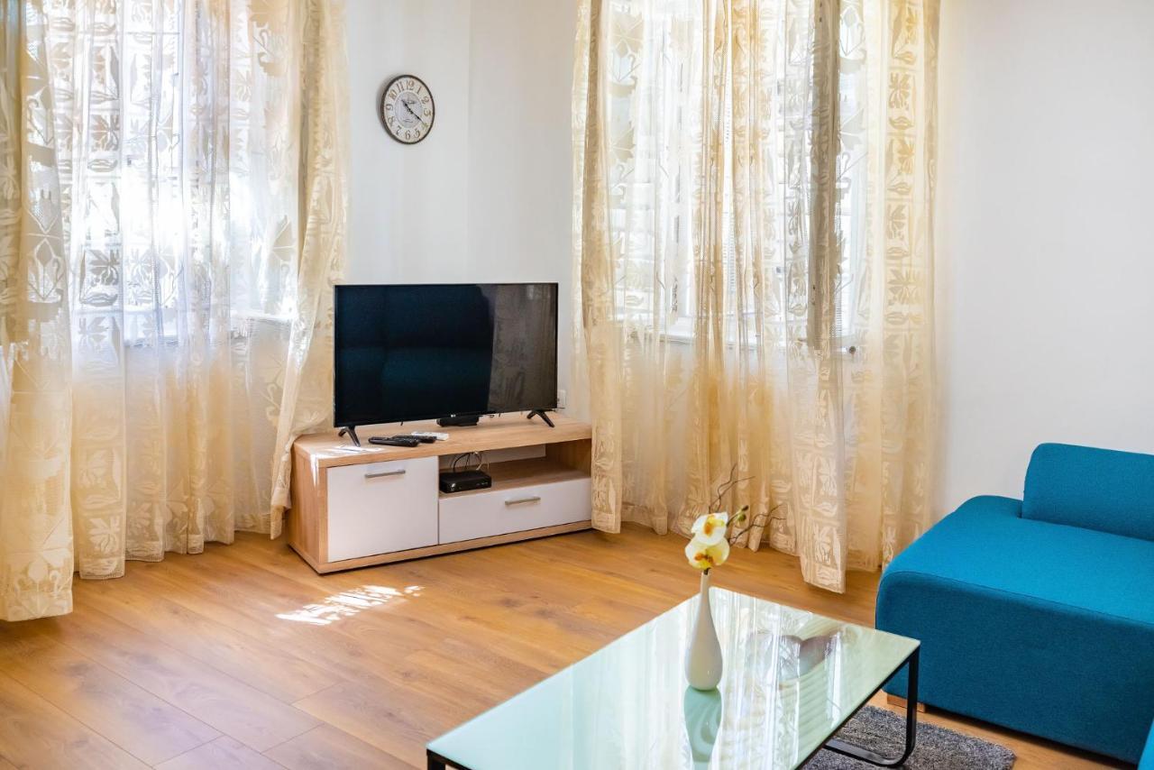 History Apartments Center Zadar Buitenkant foto